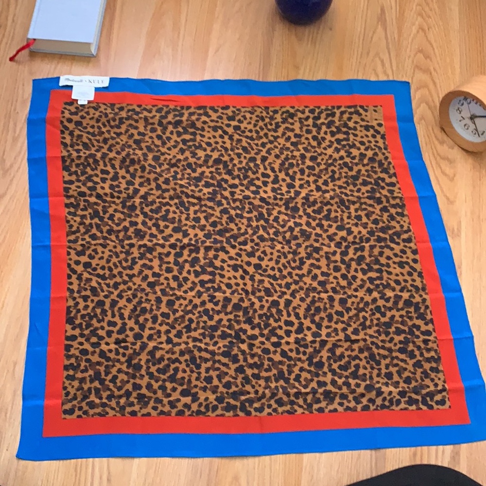 Madewell x Kule 100% silk leopard red blue scarf - Picture 4 of 5